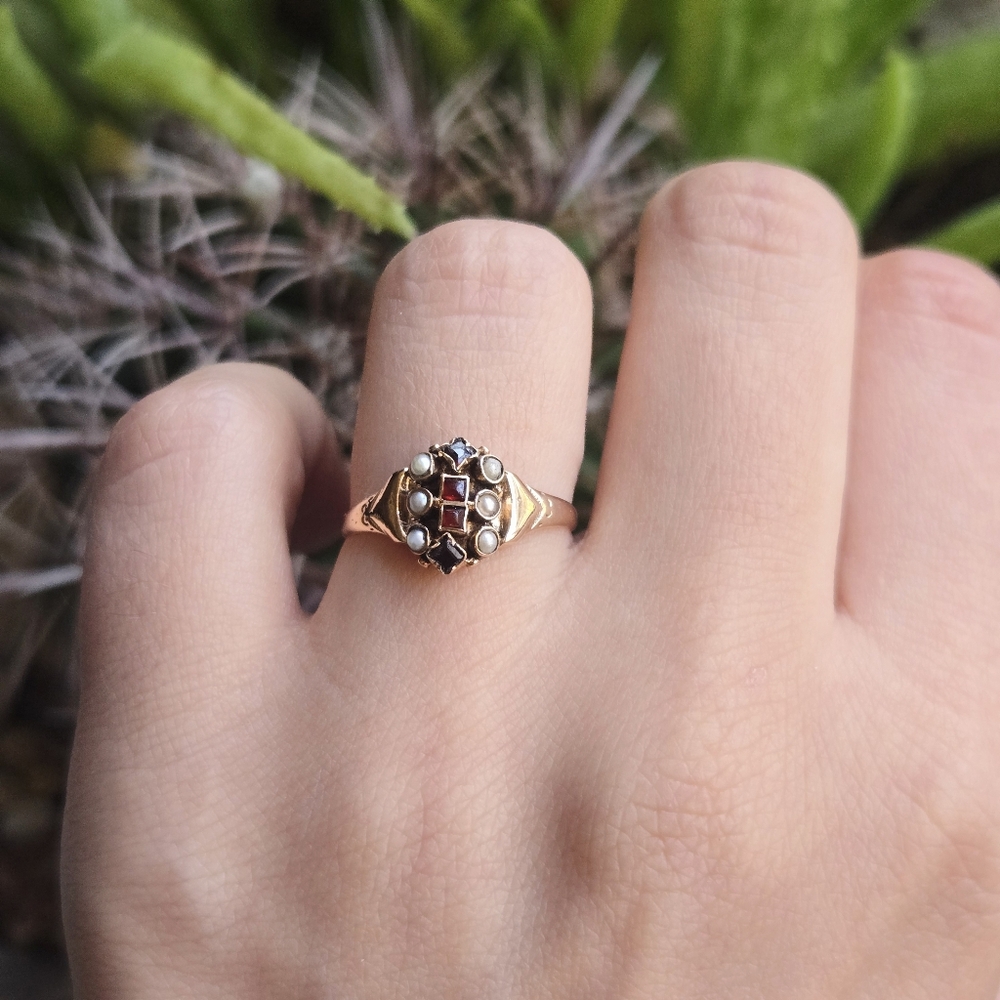 Antique 10K Art Nouveau Solid Gold Garnet, Sapphire & Seed Pearl Ornate Ring, 6 - Picture 4 of 16